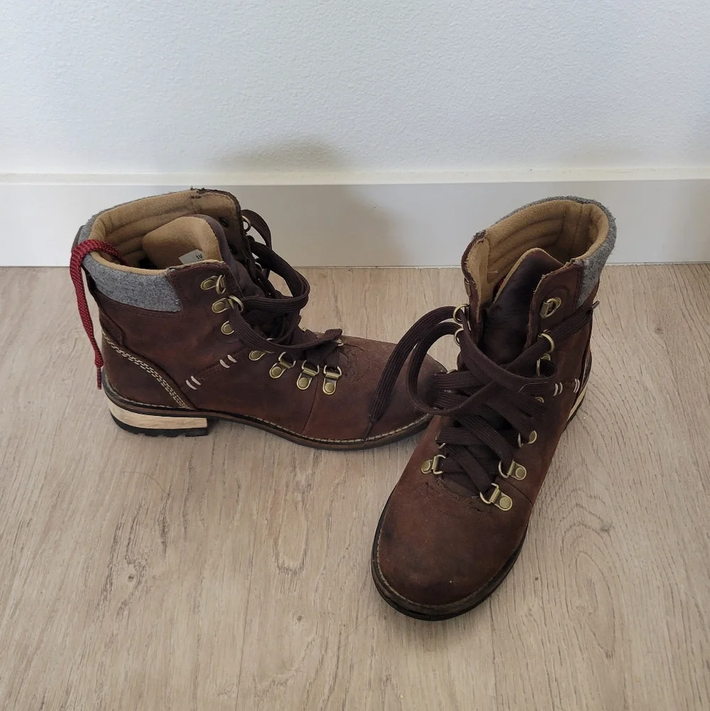 Kodiak Surrey II Boots - Picture 5 of 8